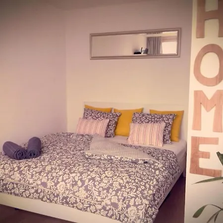 Cozy Fully Equipped Prague